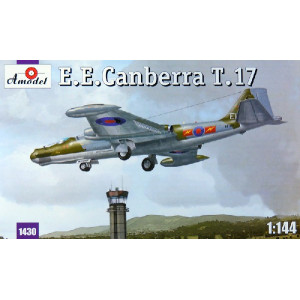 E.E.Canberra T.17