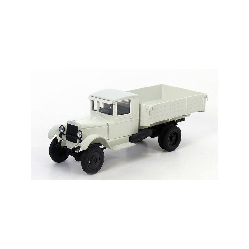 Diecast Model: ZIS-32 (white)